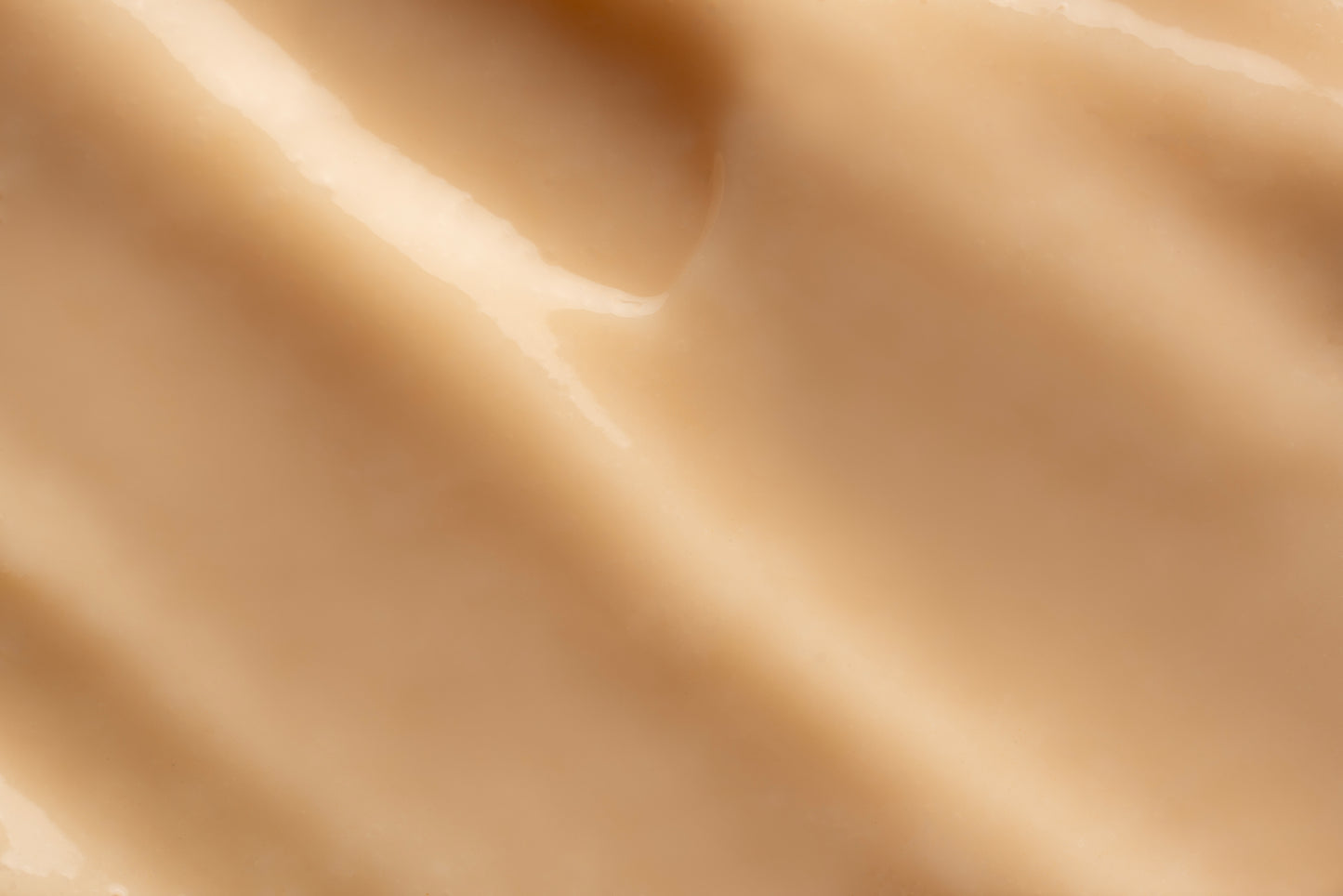 Close texture shot of Lakhesis Vitamin C Cream